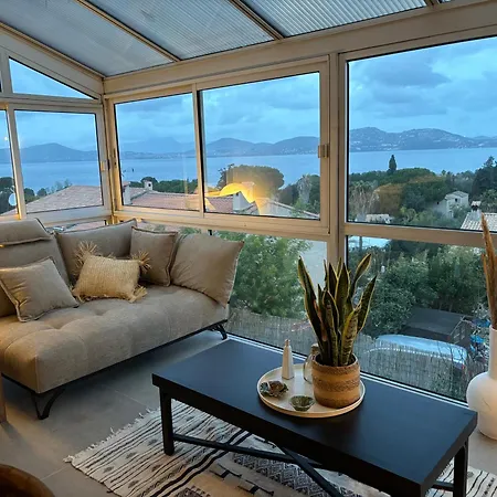 Vue Sur La Presqu'ile De Giens Hyères