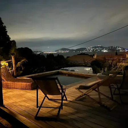 Vue Sur La Presqu'ile De Giens Hyeres